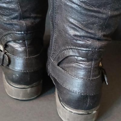 Women's Tall Boots in Black and Gray