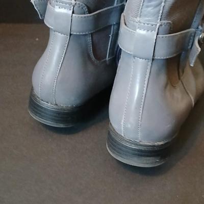 Women's Tall Boots in Black and Gray