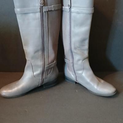 Women's Tall Boots in Black and Gray
