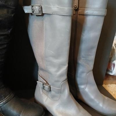 Women's Tall Boots in Black and Gray