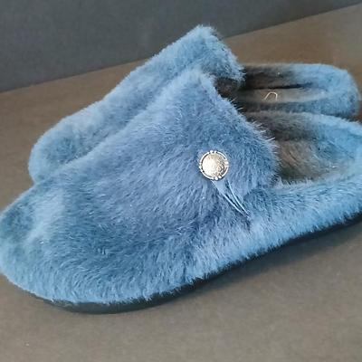 Two Pairs of Women's Footwear: Naot and Alegria