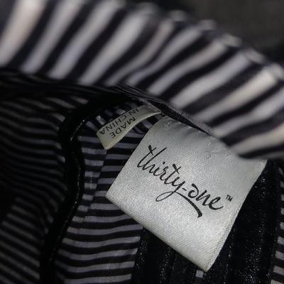 Small Crossbody Bags from Anne and Thirty One