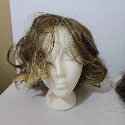 Hairdo® Brunette Wig Lot – Medium Length Wig + Curly Hairpiece – 2 Pieces