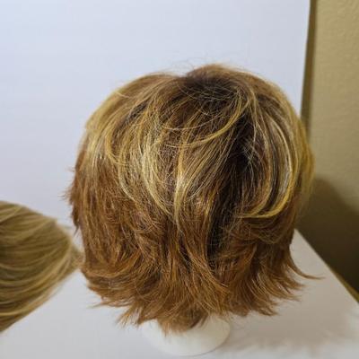 Hairdo™ Short Blondish Wig & Hairpiece Set – by HairUWear – 2-Piece Lot
