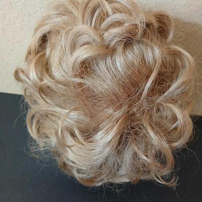 2 Curly Synthetic Wigs – Auburn & Brunette with Highlights – Short Length