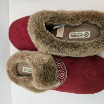 Pairs Women’s Faux Fur-Lined Slippers – Isotoner & Dearfoams