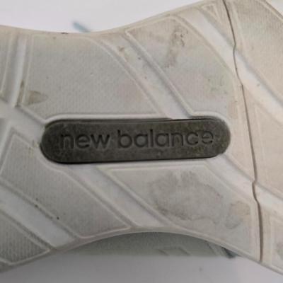 Women’s New Balance Tennis Shoes – Size 8.5