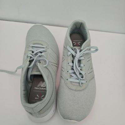 Women’s New Balance Tennis Shoes – Size 8.5