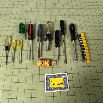 Mixed Screwdriver and Socket Tool Set