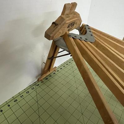 VINTAGE APEX No. 3 Wall-Mount Wooden Clothes Drying Rack
