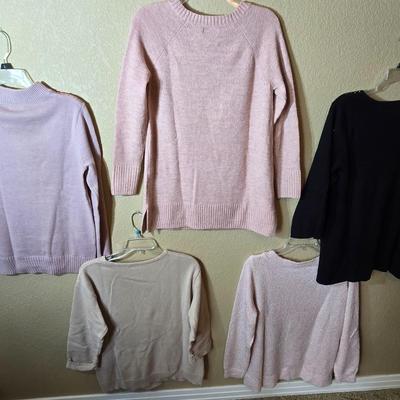 5 Women's Sweaters by Juicy Couture, Lauren Conrad, and More
