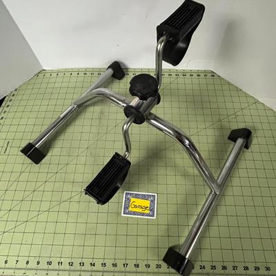 Adjustable Mini Pedal Exercise Peddler Machine