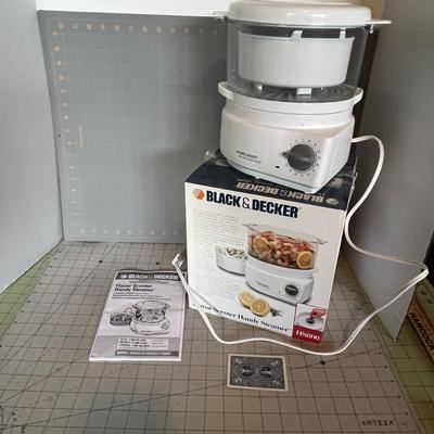 Black & Decker Flavor Scenter Handy Steamer HS800