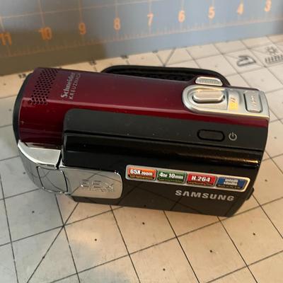 Samsung Flash Memory SD Camcorder Bundle