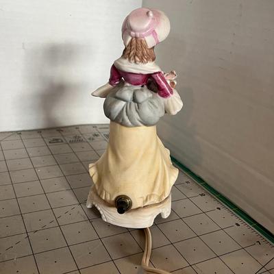 Vintage Porcelain Lady Figurine Night Light
