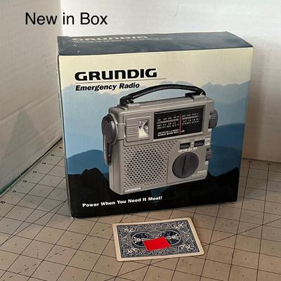 New Grundig Emergency AM/FM/SW Radio