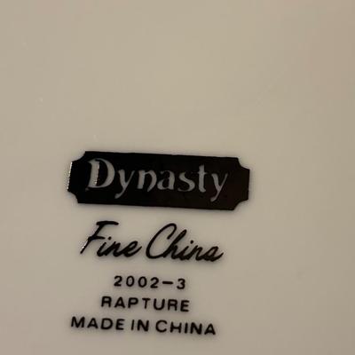 6 Pieces of Dynasty Fine China
