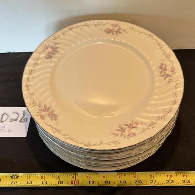 8 Piece Gold Standard China