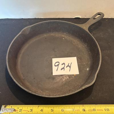 10.5” Cast Iron Skillet