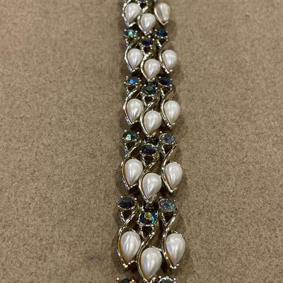 Vintage BSK bracelet with faux pearls and stones