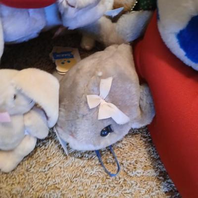 Plush Animal Lot with Moose Rug - Moose rug and a Bunch of friends!