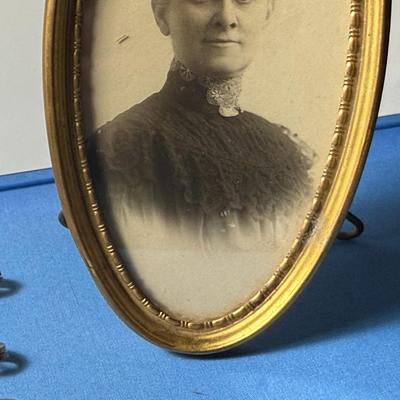 Antique Metal Oval Picture Frame 6.75" Tall w/Metal Backing & Stand Preowned from an Estate as Pictured.
