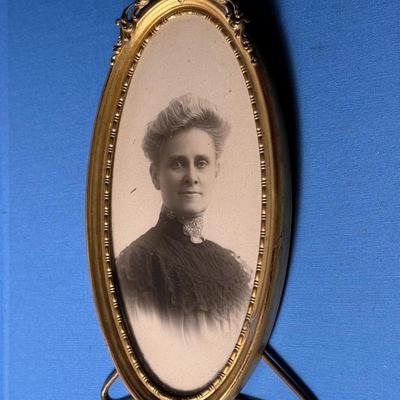 Antique Metal Oval Picture Frame 6.75" Tall w/Metal Backing & Stand Preowned from an Estate as Pictured.