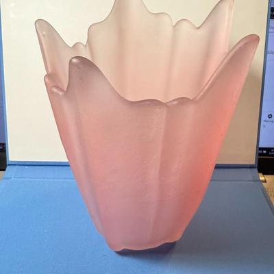 Vintage PINK SATIN Viking Art Glass Fan Vase 7.50" Tall Frosted w/Sticker as Pictured.