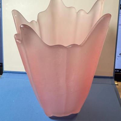 Vintage PINK SATIN Viking Art Glass Fan Vase 7.50" Tall Frosted w/Sticker as Pictured.