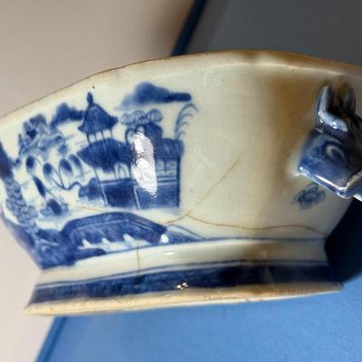 ANTIQUE Canton Ware Porcelain Boar's Head Serving Dish 7"L Qing 19th C. Tureen w/Some Stress Cracks as Pictured.