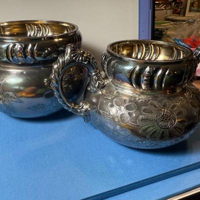 2-Vintage/Antique "MERIDEN B-COMPANY" Quadruple Plate Serving Pieces in Very Good Preowned Condition as Pictured.