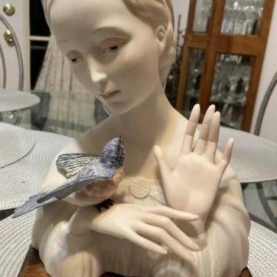 Vintage Cubis Porcelain "Madonna with Bird" 1956/57 on a Base - 11" Tall in VG Preowned Condition.