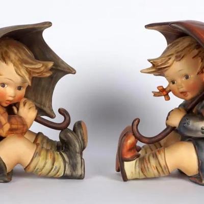 Vintage Pair of Hummel Umbrella Boy & Girl 152/A & 152/B, 8", FULL BEE TMK2 Figurines in Very Preowned Condition.
