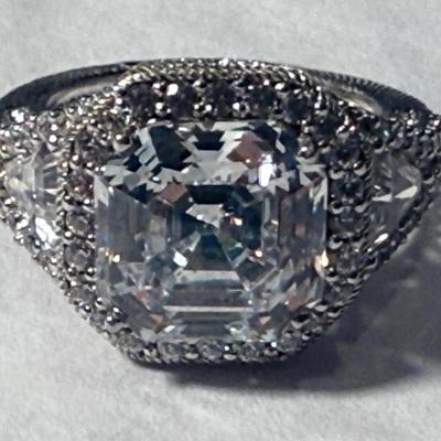 Judith Ripka Designer Sterling Silver CZ Engagement Style Ring Size-6 in VG Preowned Condition as Pictured.