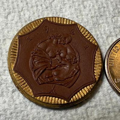 Federal State of Saxony Weimar Republic (1918-1933) Emergency Notgeld Porcelain/Clay Inflationary Coinage as Pictured.
