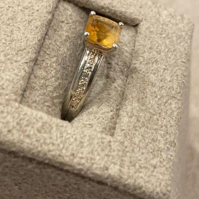 2 similar rings stamped 925