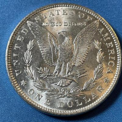 1890-P UNCIRCULATED CONDITION MORGAN SILVER DOLLAR (COIN #10).