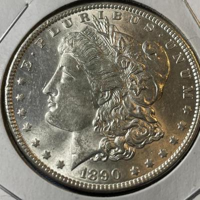 1890-P UNCIRCULATED CONDITION MORGAN SILVER DOLLAR (COIN #12).
