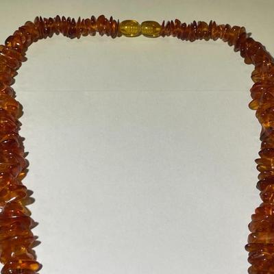 Vintage 18" Baltic Amber Graduated Bead Necklace in VG Preowned Condition as Pictured.