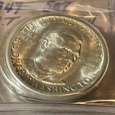 BOOKER T. WASHINGTON 1947-P/D/S 3-COIN SET IN CHOICE BU CONDITION COMMEMORATIVE HALF DOLLARS AS PICTURED.
