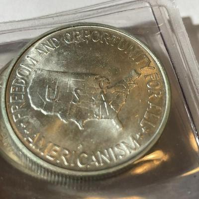 WASHINGTON/CARVER 1954-P/D/S 3-COIN SET IN UNCIRCULATED CONDITION COMMEMORATIVE HALF DOLLARS AS PICTURED.
