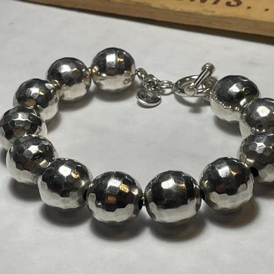 VINTAGE DESIGNER "B" MEXICO PREOWNED HEAVY 48.7 GRAMS STERLING SILVER 8.50" BALL BRACELET IN VERY GOOD PREOWNED CONDITION.