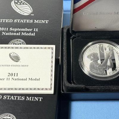 2011 W September 11th Silver National Medal US Mint Proof Medal Box and COA as Pictured.