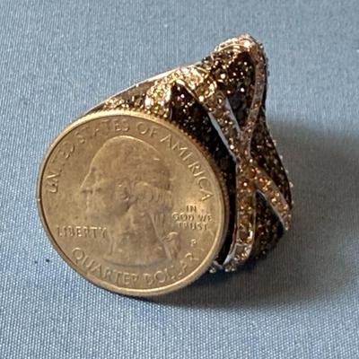 Vintage Large Black & White Crystal Dome Ring Size 8.25 in Nearly New Hardly Worn Condition.