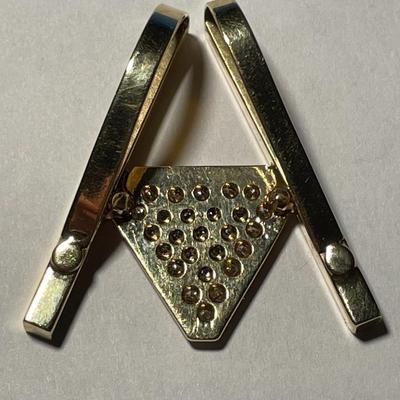ESTATE PREOWNED 14K & DIAMOND SLIDE PENDANT 5.3 DWT/PENNYWEIGHTS WITH A HALF CARAT TW DIAMONDS AS PICTURED.