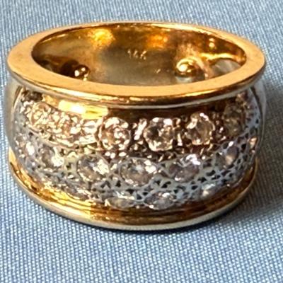 ESTATE PREOWNED 14K YELLOW GOLD BAND RING SIZE 6.25 9.2 DWT/PENNYWEIGHTS WITH 3/4 CARAT TW DIAMONDS AS PIC'D.