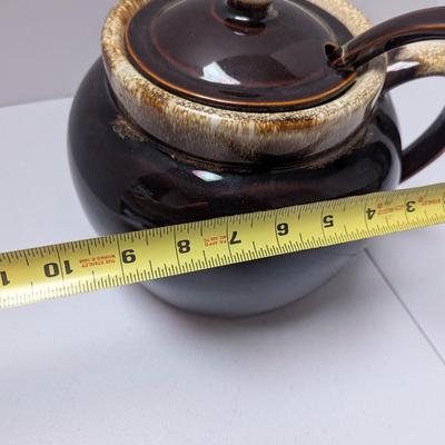 Pfaltzgraff Brown Drip Bean Pot & Ladle (K)