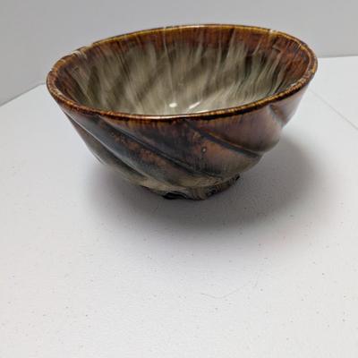 Vintage Brown/Cream Swirl Pottery Mixing Bowl (K)