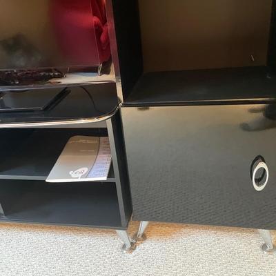 Black high gloss entertainment stand