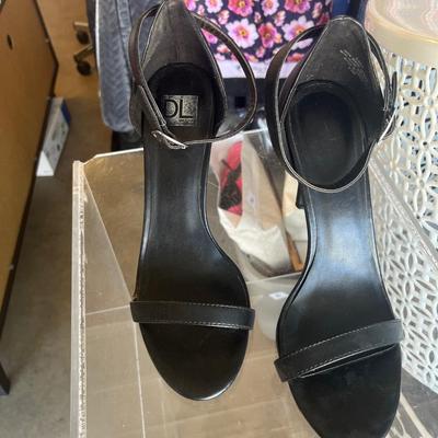 Strappy heels size 8 1/2